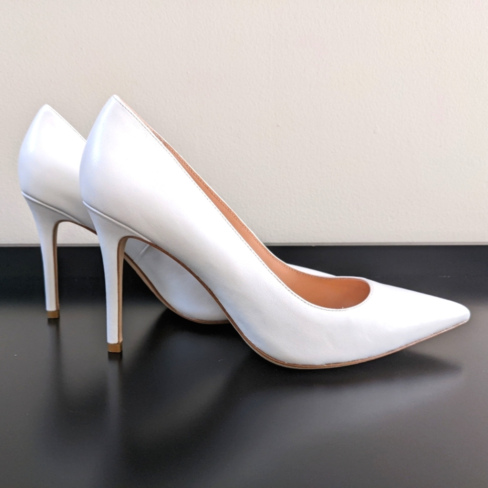 Brand New Kate Spade white pump